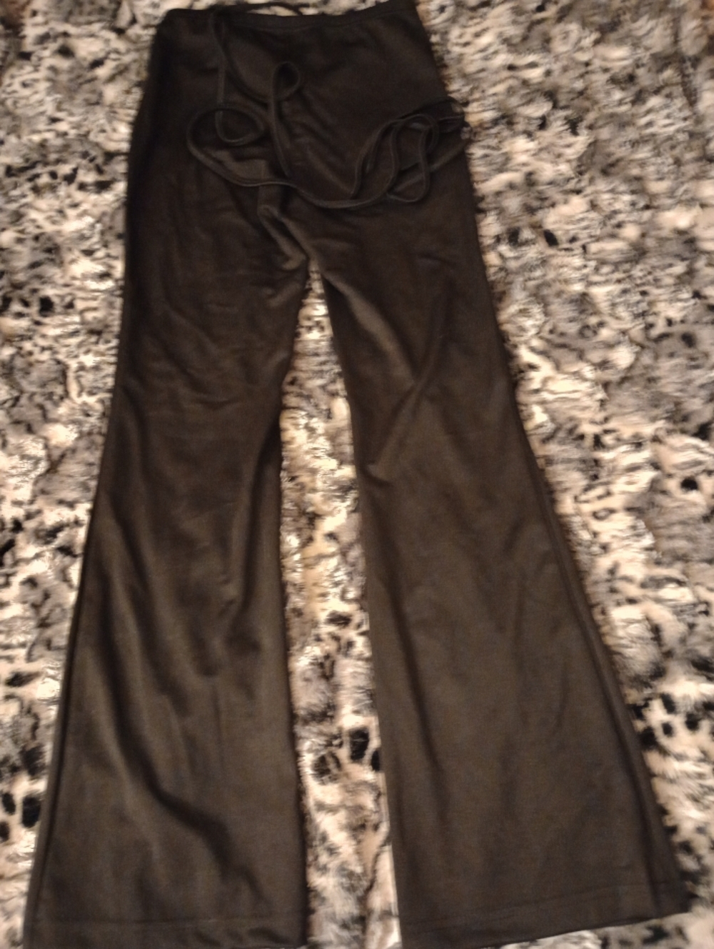 NWOT Cutout High-Waist Black Flared Women's Pants - Picture 11 of 16
